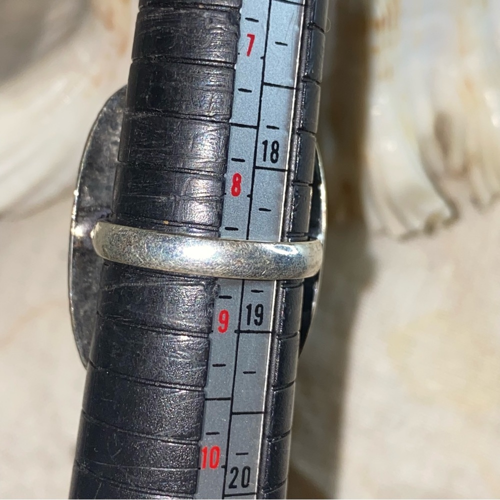 Exotic Red Flash Labradorite Renaissance ring - Picture 9 of 9